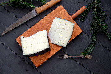 Cured goat cheese
