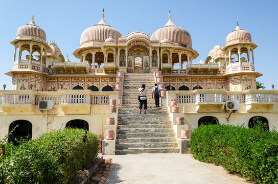 Old Haweli/Haveli house in Mandawa a medieval city in Rajasthan state in India.