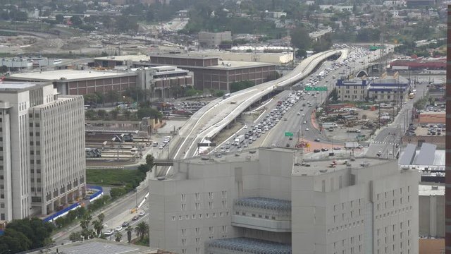 Vista a&eacute;rea del tr&aacute;fico de la ciudad