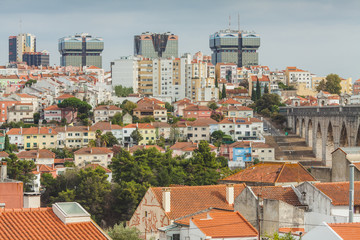 Fototapeta na wymiar view of the rooftop of Lisbon