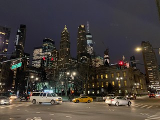 Ciudad de Noche, Nueva York, Chambers ST y Centre ST, Puente Brooklyn