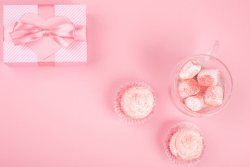 Valentine day love cupcake
