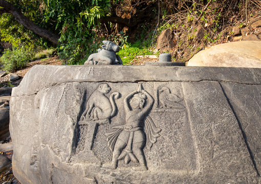  Sahasralinga - place is known for thousand lingas are carved on the rocks in the river Shalmala.