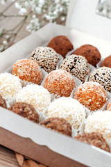 Raw handmade sweets. Healthy low-calorie sweets for vegetarians.