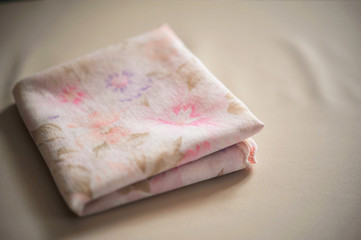 花柄のハンカチ