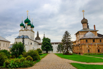 Fototapeta na wymiar Architectural ensemble of the Rostov Kremlin in Rostov Veliky, Russia. Golden ring of Russia