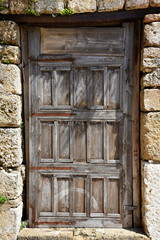 Alte, hölzerne Tür in Byblos
