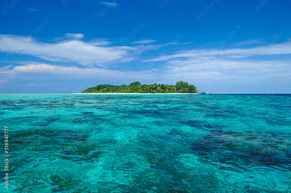 Wall mural Sipadan island