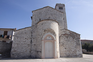 Fototapeta na wymiar abbazia San Giorgio di Valpolicella Verona Italia