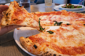 ピザ マルゲリータ