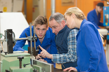 glass window and door factory apprentice