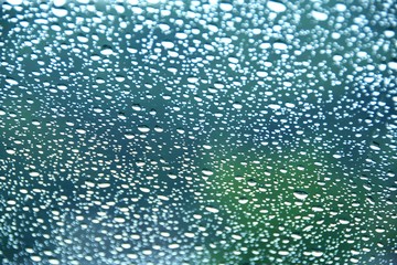 Obraz premium 窓ガラスの水滴