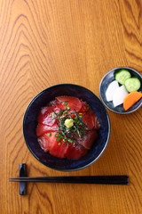 まぐろ丼