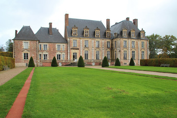 Fototapeta na wymiar brick castle in la ferté-saint-aubin in sologne (france) 