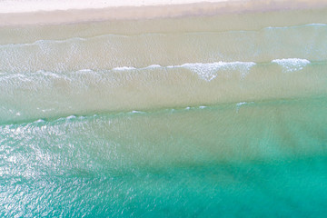 Fototapeta na wymiar Tropical sea island white sand beach turquoise water