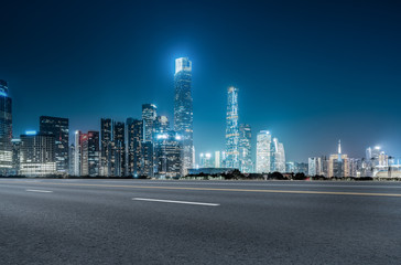 Obraz premium Urban road and Guangzhou architecture landscape skyline..