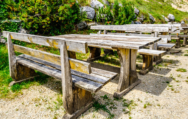 wooden parkbench