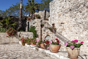 Fototapeta na wymiar Traditional Mediterranean architectural style in the streets and residential house