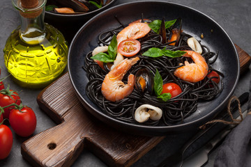 Black seafood spaghetti pasta