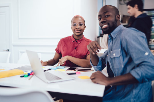 African American colleagues working together on project