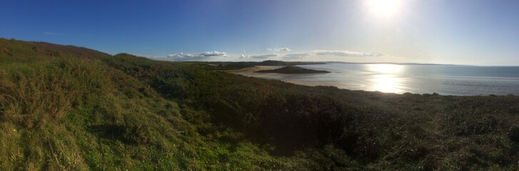 L'île Salgren le long de la plage à Saint-Anne-La-Palud en Bretagne Finistère Cornouailles