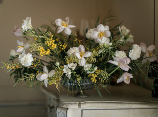  bouquet, white flowers