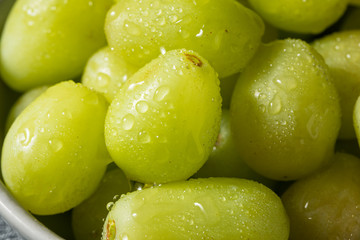 Organic Raw Green Grapes
