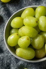 Organic Raw Green Grapes