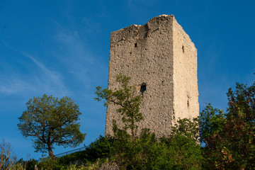 Fototapeta na wymiar Torre di Rossenella