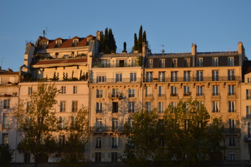 Fototapeta na wymiar Parisian Buildings