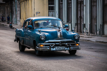 Busy taxi in Havana
