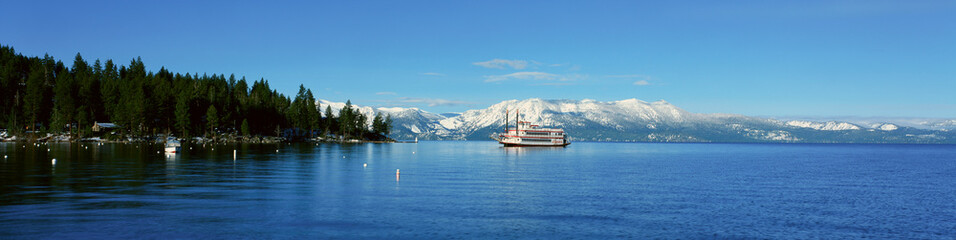 Fototapeta na wymiar Riverboat On Lake Tahoe, California