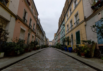 Nice views of Paris and its streets