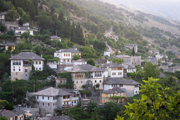 Fototapeta na wymiar Village de Gjirokastër en Albanie