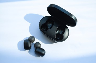 Black Earbuds