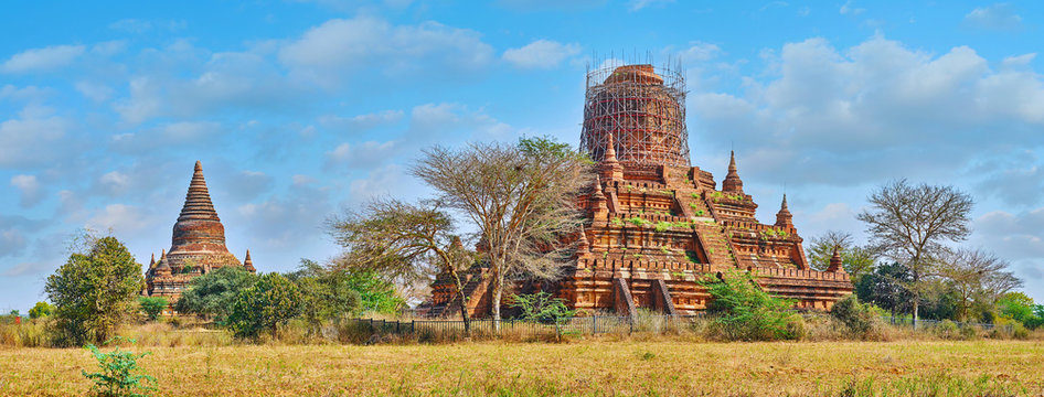 Panorama with Bulethi Pagoda, Bagan, Myanmar