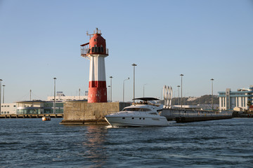 Fototapeta premium lighthouse in the harbor