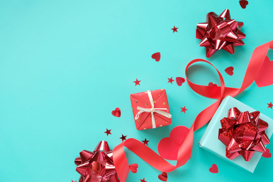 Red valentine s elements on neo-mint background