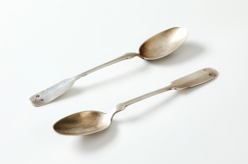 Small vintage coffee or dessert spoons