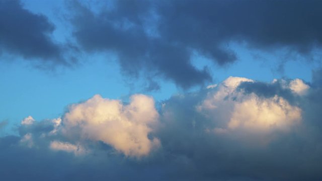 Time lapse video of changing cloudscape in 4K
