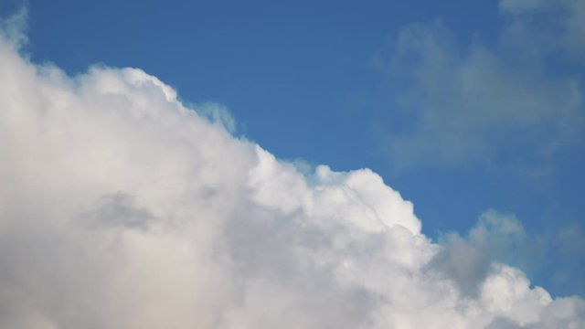 Time lapse video of changing cloudscape in 4K