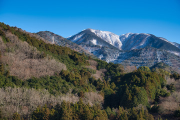 丹沢　雪山　冬　青空　風景