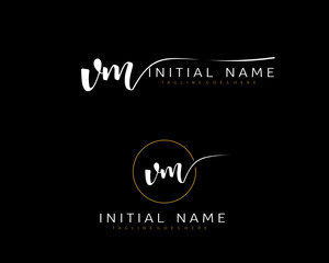 Obraz premium V M VM Initial handwriting logo vector. Hand lettering for designs.