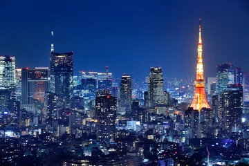 Selbstklebende Fototapete Tokio Nachtansicht von Tokio voller Licht