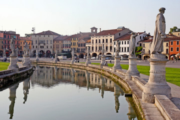 Fototapeta na wymiar Prato della Valle Square in Padua / Italy