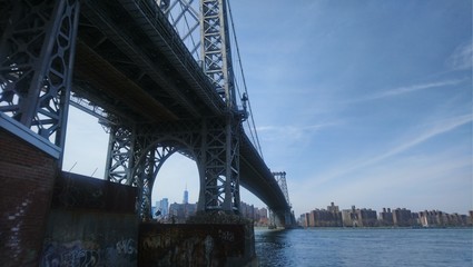 Williamsburg Bridge from Domino Park in Brooklyn 