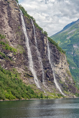 Wasserfall sieben Schwestern Geirangerfjord Norwegen