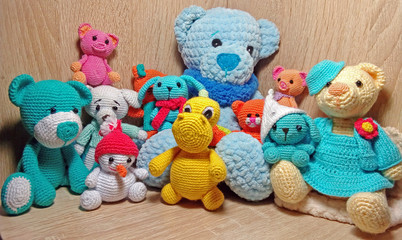 teddy bears on white background