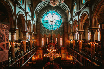 Synagogue  in Manhattan, New York City with  round blue window - obrazy, fototapety, plakaty