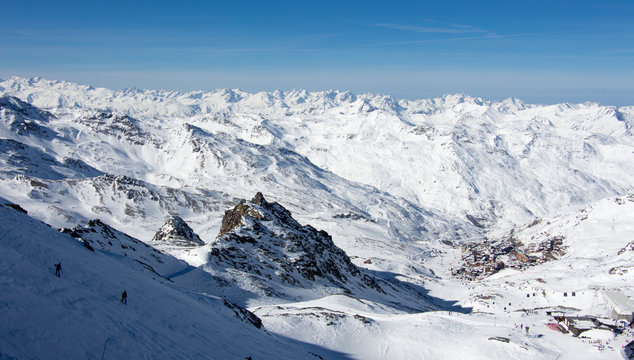 Val thorens aiguille peclet glacier view sunset snowy mountain landscape France alpes
